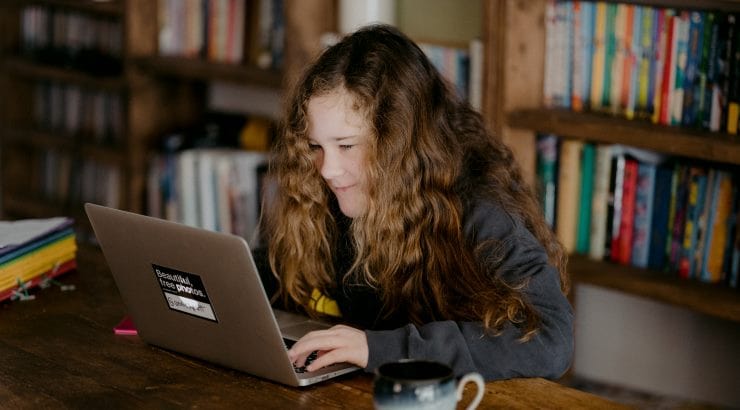 girl working on laptop